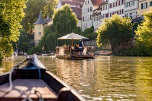 Stcherkahnfahrt Tübingen Fotograf; Neckarfloß; Unternehmensfotografie Tübingen_; Zeichnen mit Licht; Fotograf Tübingen